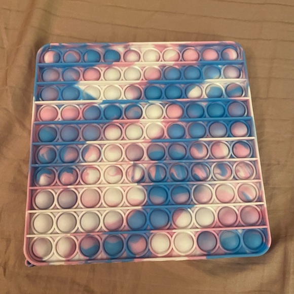 Pop it’s - Picture 2 of 3